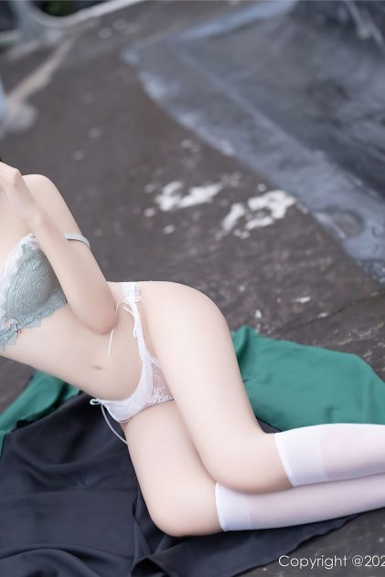 国产情侣揄拍精品